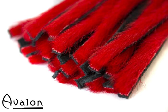 Avalon - GRIFFIN - Flogger med Lær og Pels, Rød og Svart